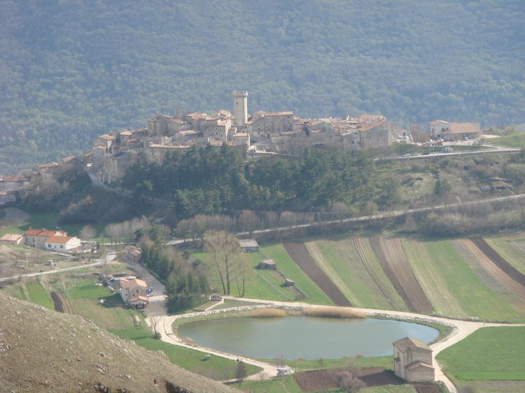 Residence Villa Valsi Santo Stefano Di Sessanio Extérieur photo