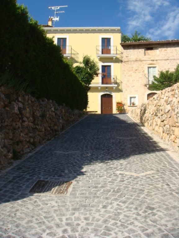 Residence Villa Valsi Santo Stefano Di Sessanio Extérieur photo